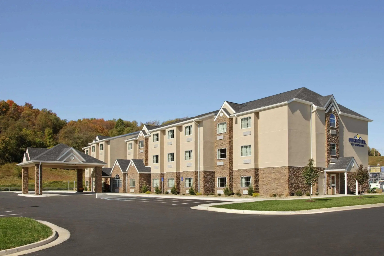 SureStay Plus Hotel by Best Western Buckhannon