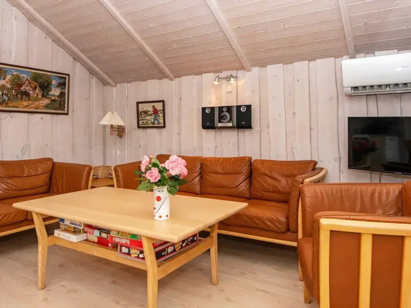 Delightful Holiday Home in Hovborg Jutland with Whirlpool