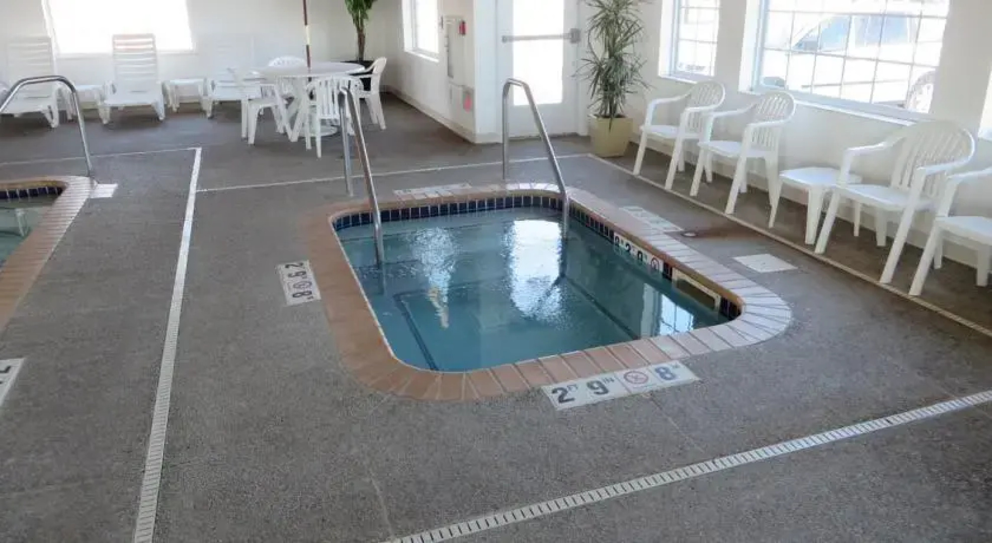 Crossings by GrandStay Inn & Suites