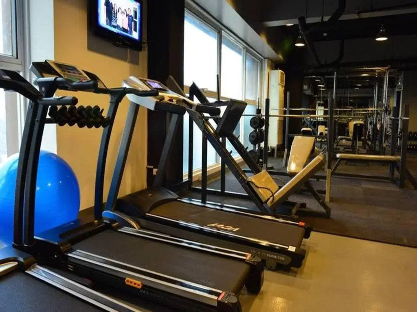 Lancaster Hotel by Central Flats