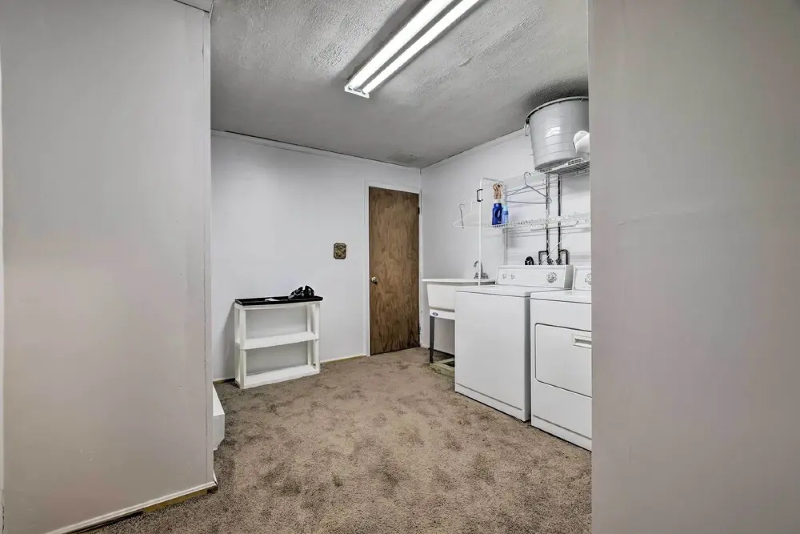 Pocono Pines Home ~ 10 Mi to Skiing & Hiking!