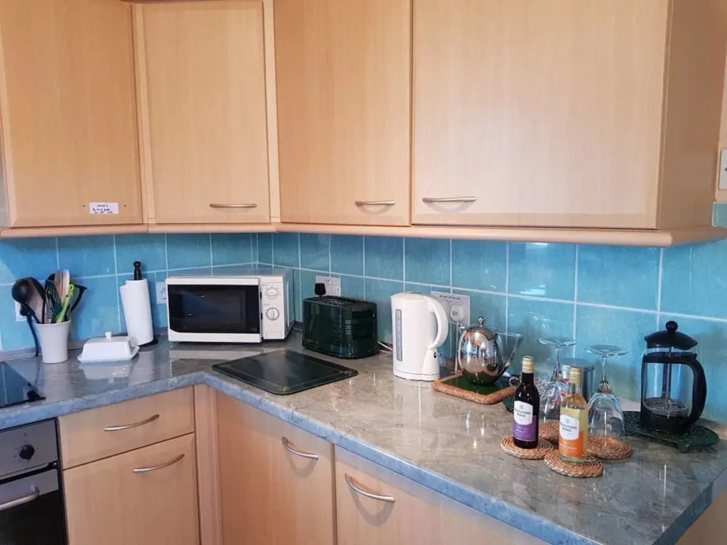 Apartment - Sleeps 4 - Pet Friendly - Balcony