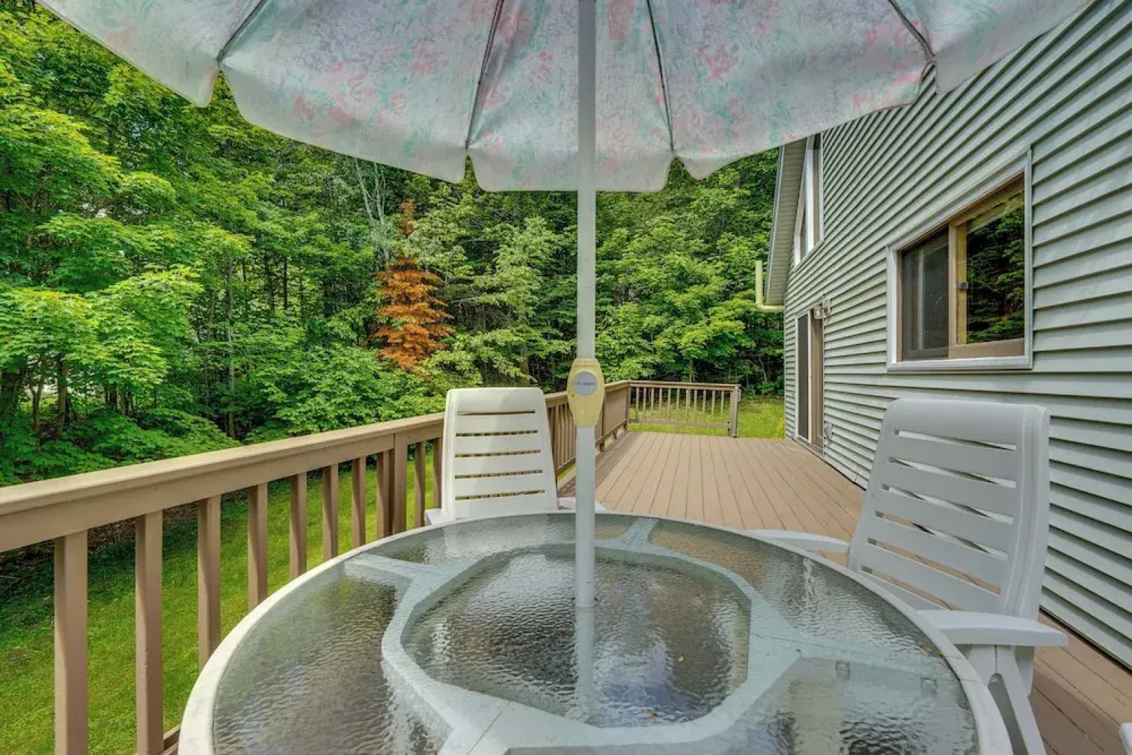 Relaxing Home Mins From Mt Snow, Hiking, & Lakes