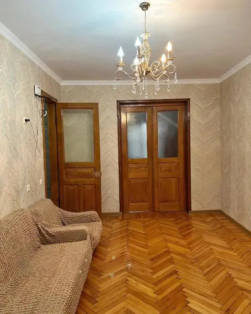 Kvartira v tsentre Gagry