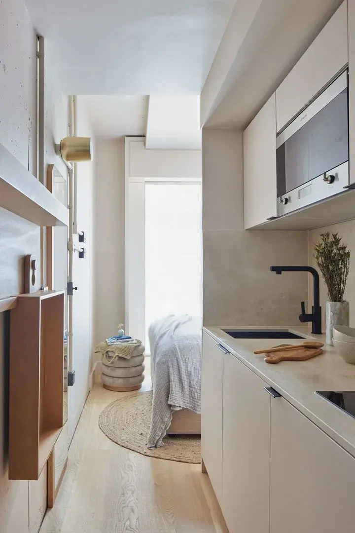 Buckle Street Studios by Locke, Aldgate