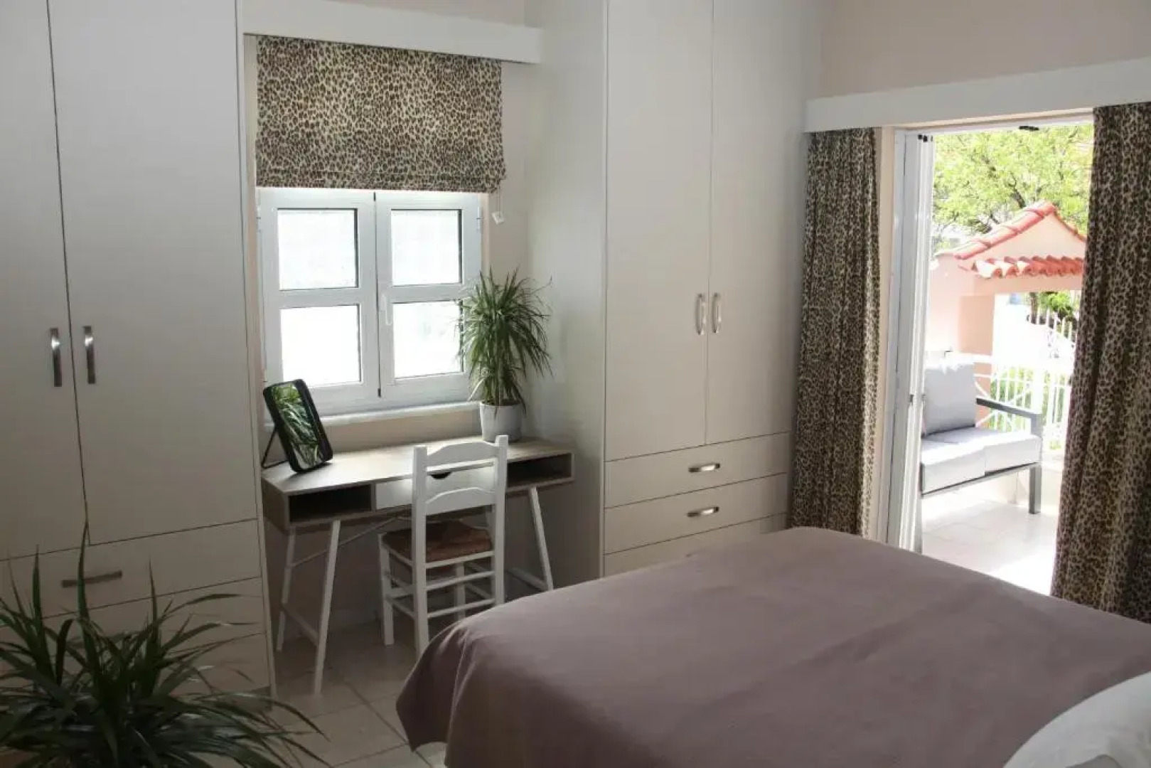 Asteri Apartments Mytikas 2-Bedroom Seaview Courtyard