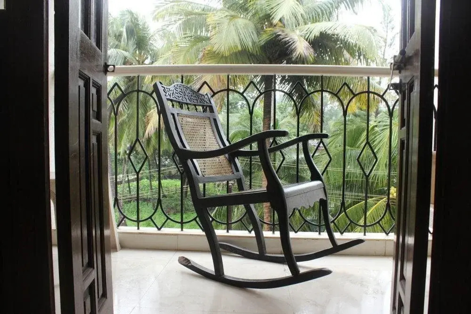 Sun N Sand Apartments