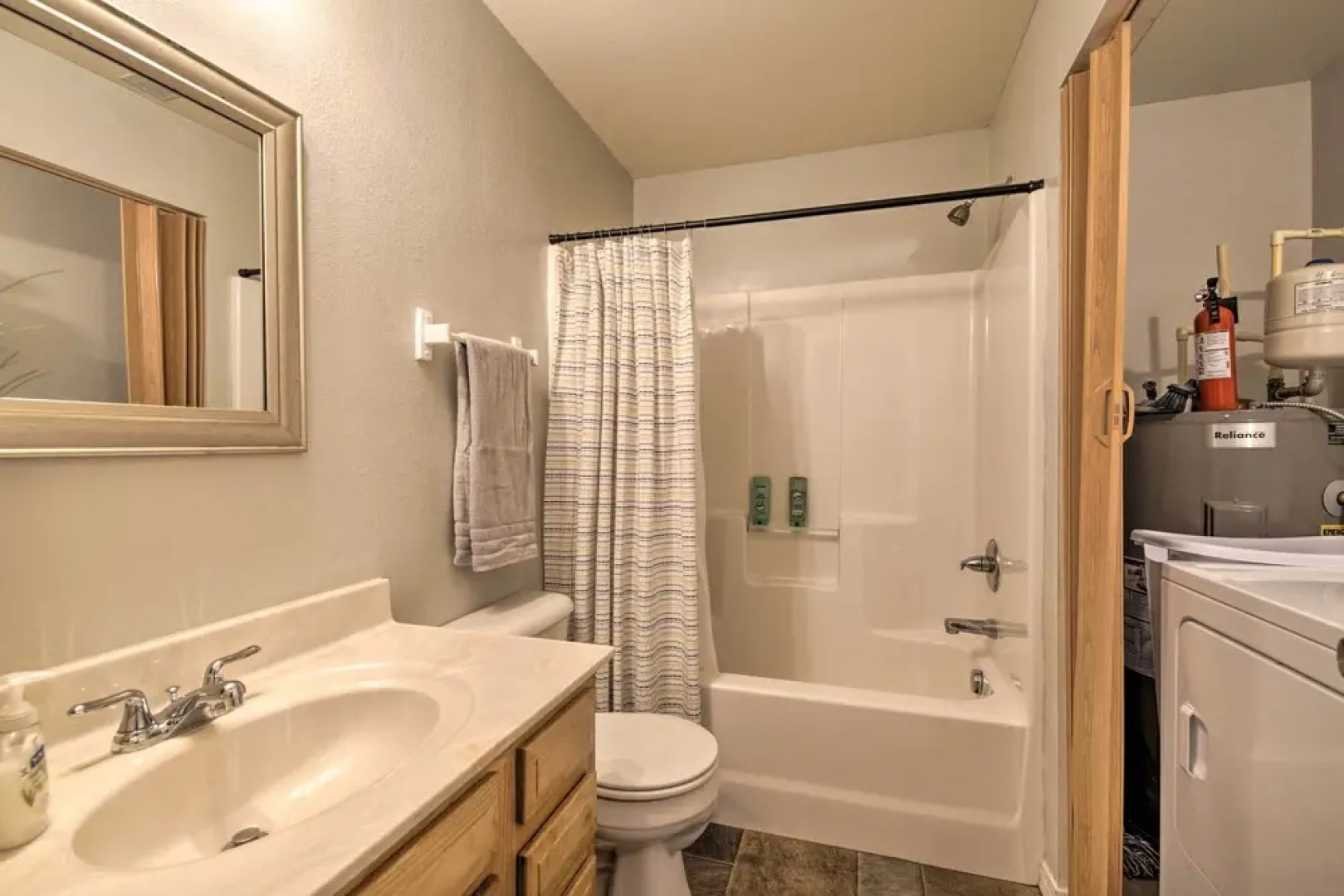 Comfy West Plains Home < 1 Mi to Main Street!