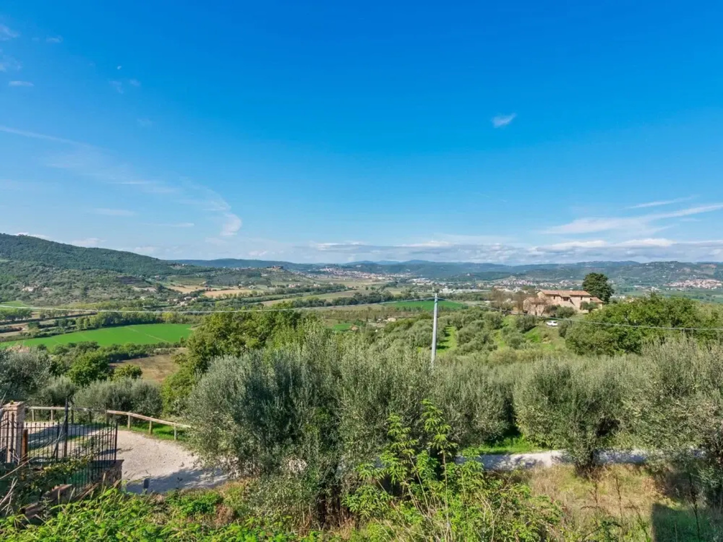 Rustic Holiday Home in Corciano with Swimming Pool