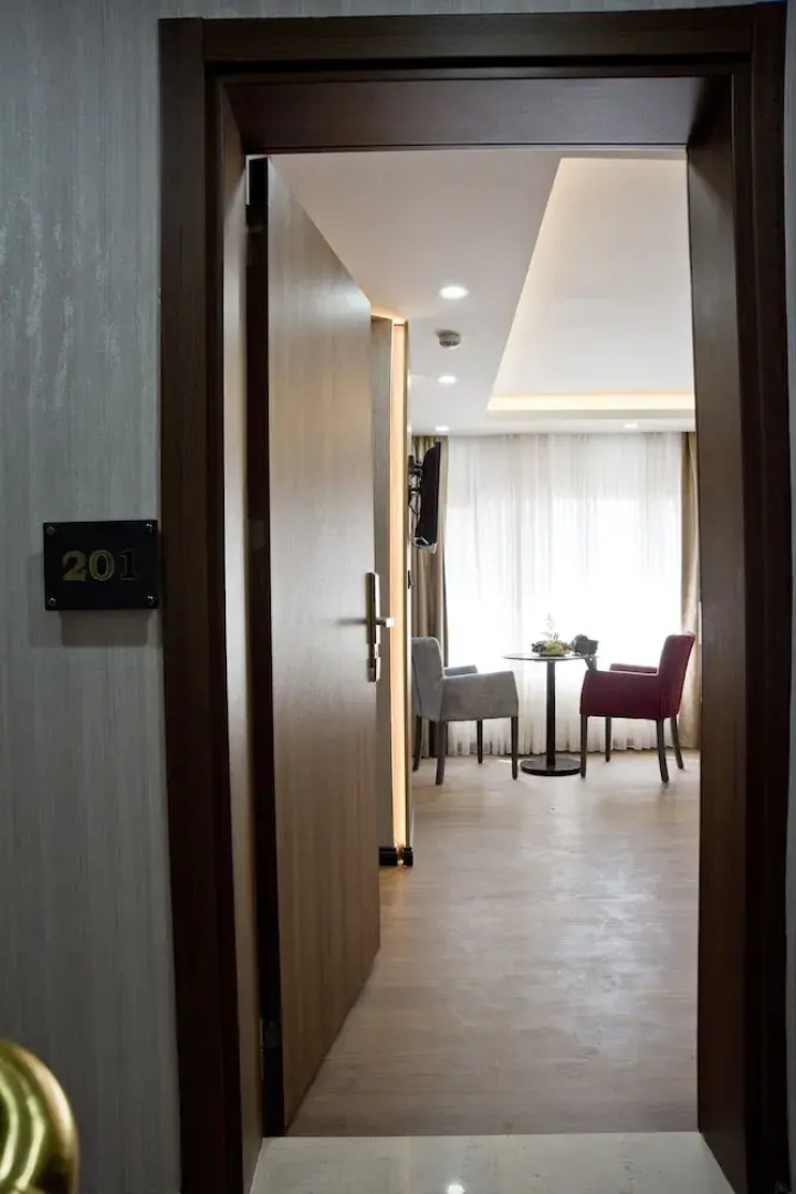 Grand Bagoz Hotel