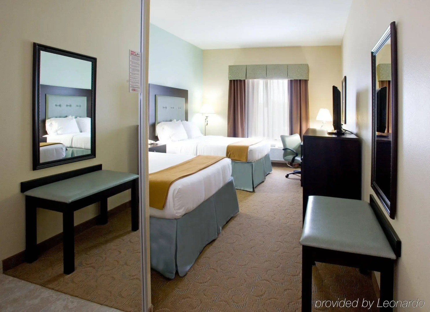 Holiday Inn Express Hotel & Suites Victoria by IHG