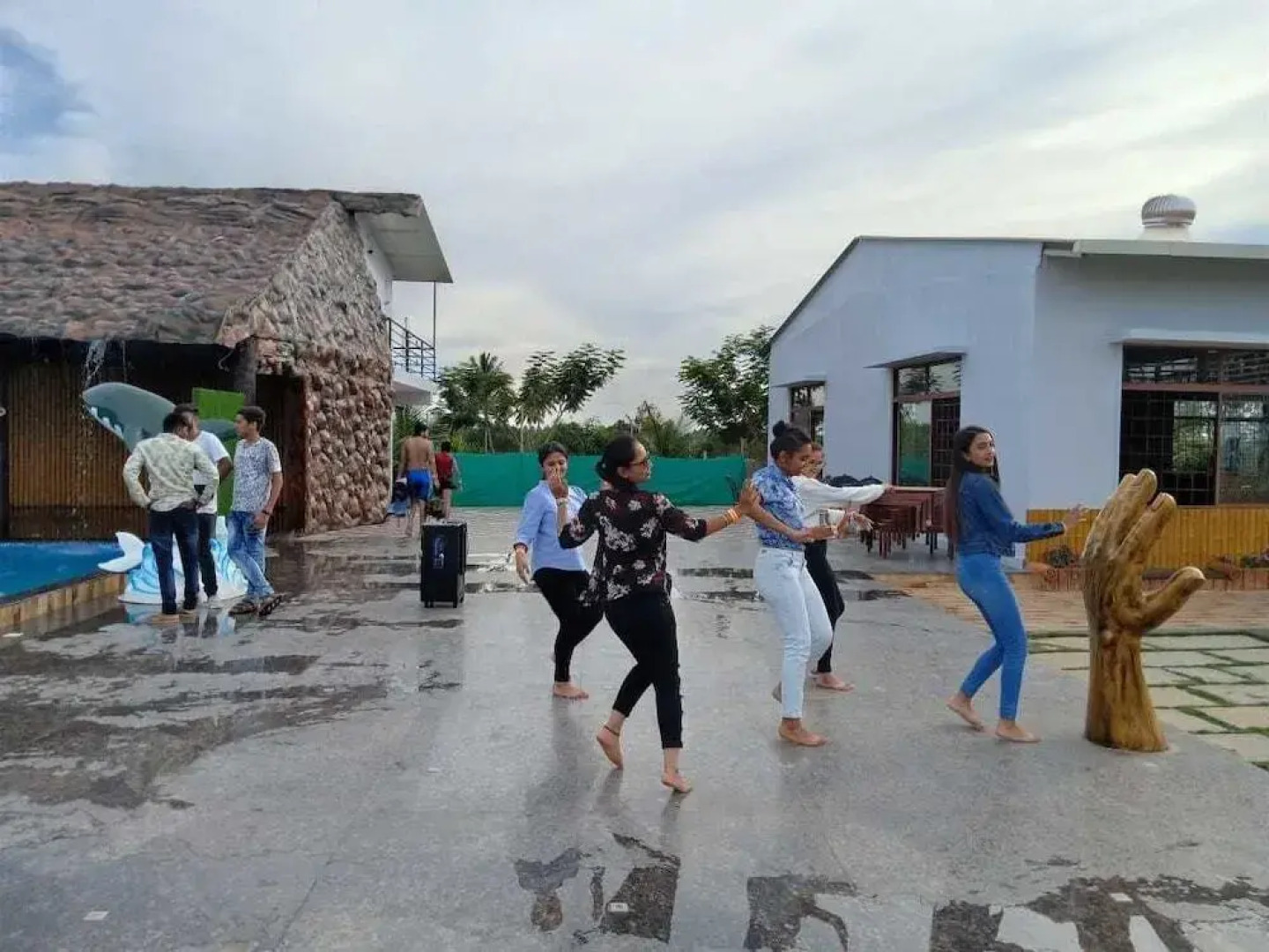 G K Hill View Resort