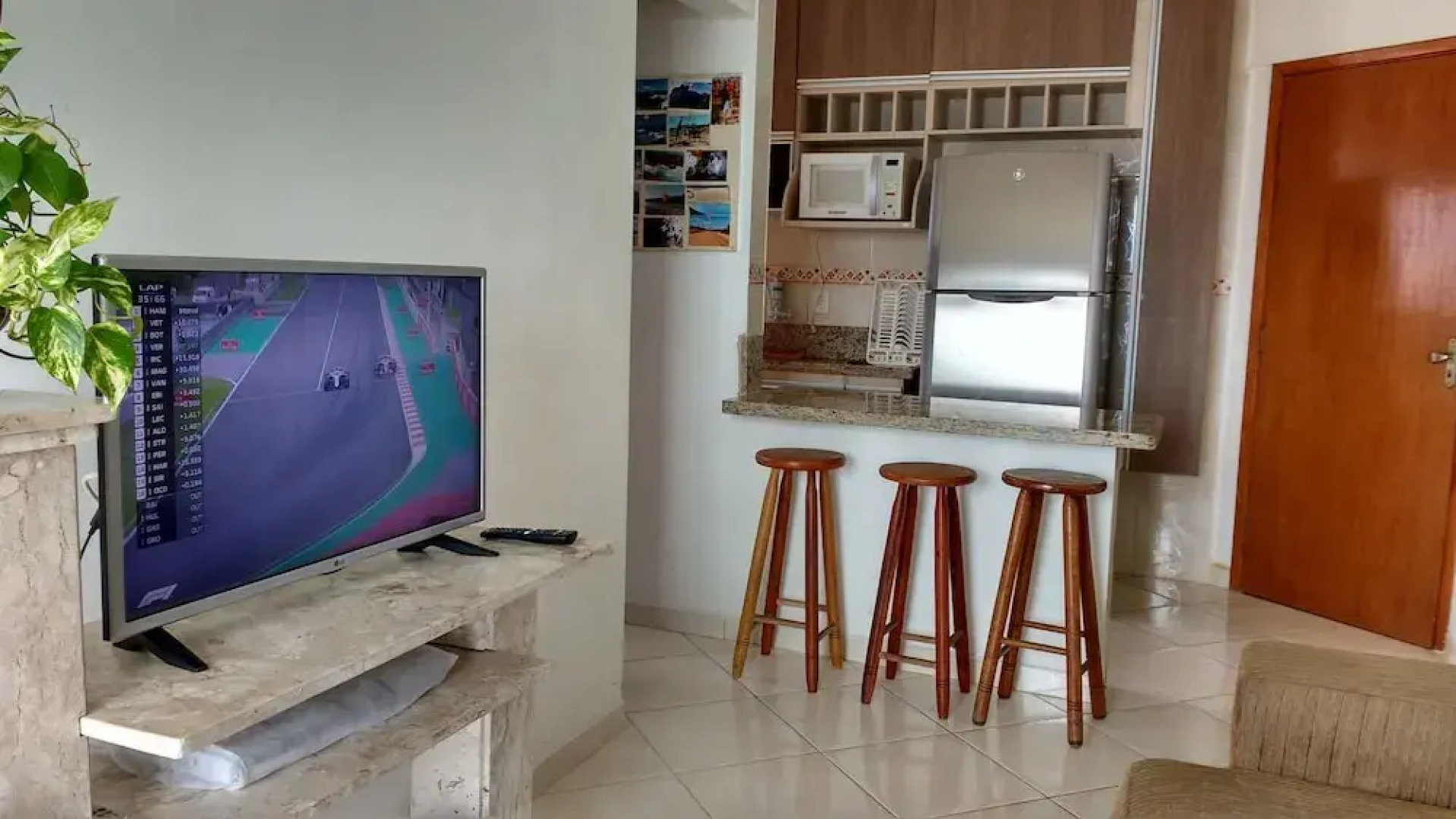 Apto. Pé na areia com Churrasqueira