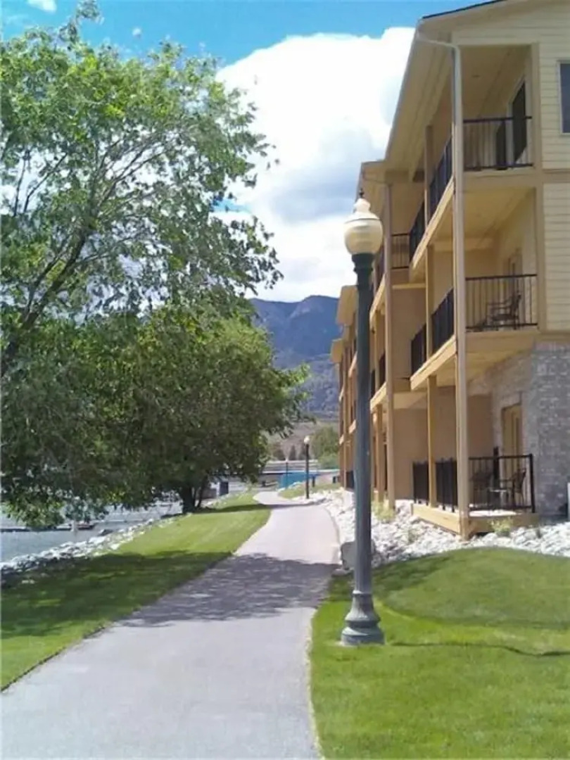 Howards On The River