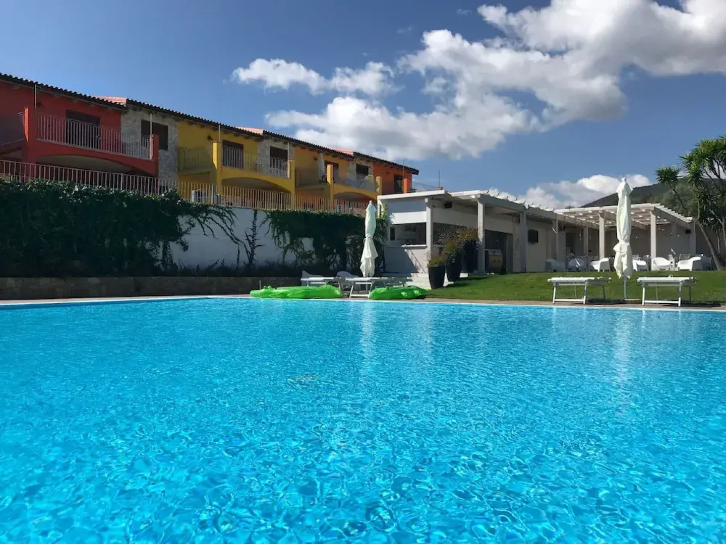 Panoramic Villa With Pool, Near the Beach