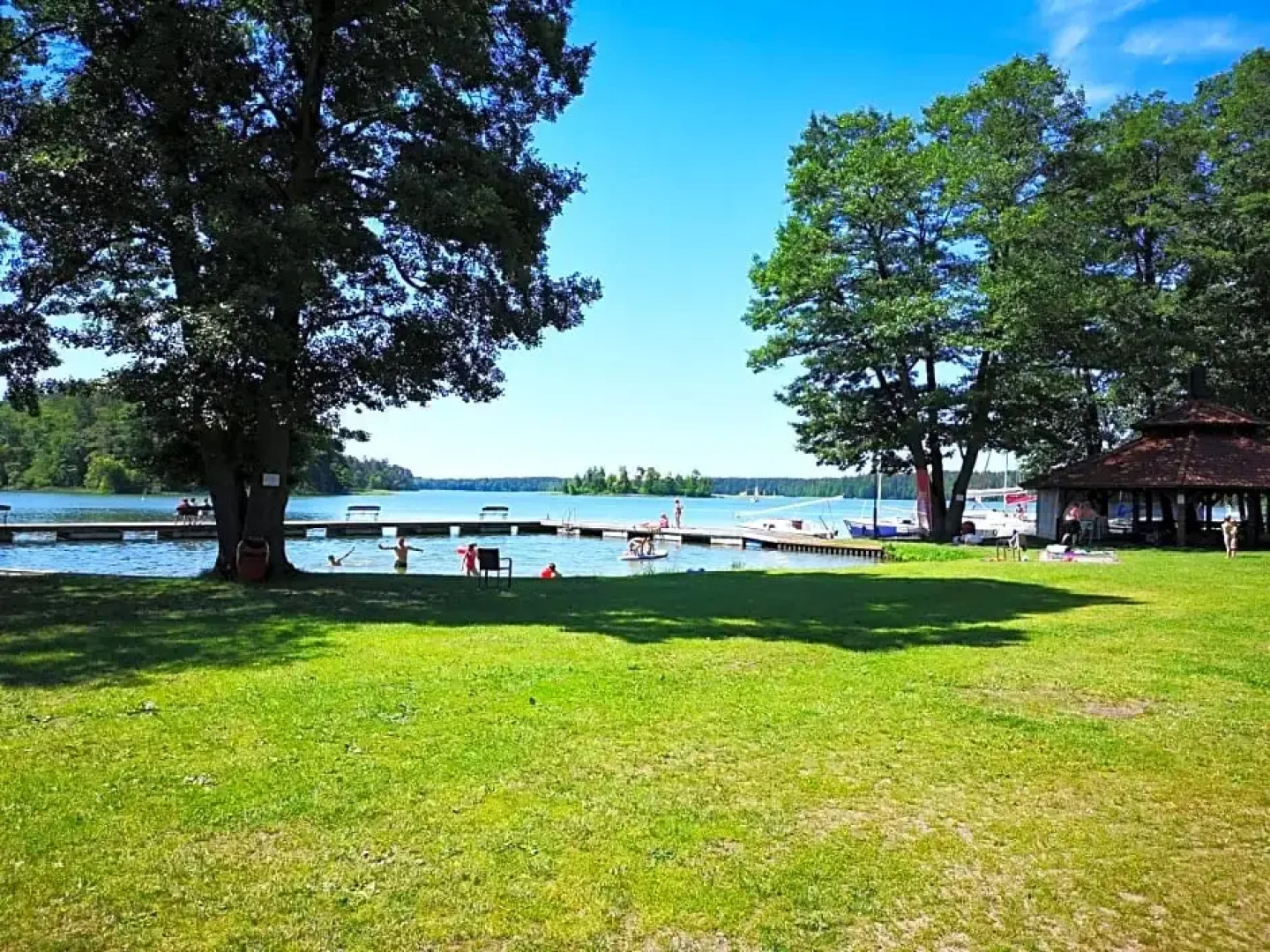 POD DEBEM Kompleks Zeglarsko-Rekreacyjny