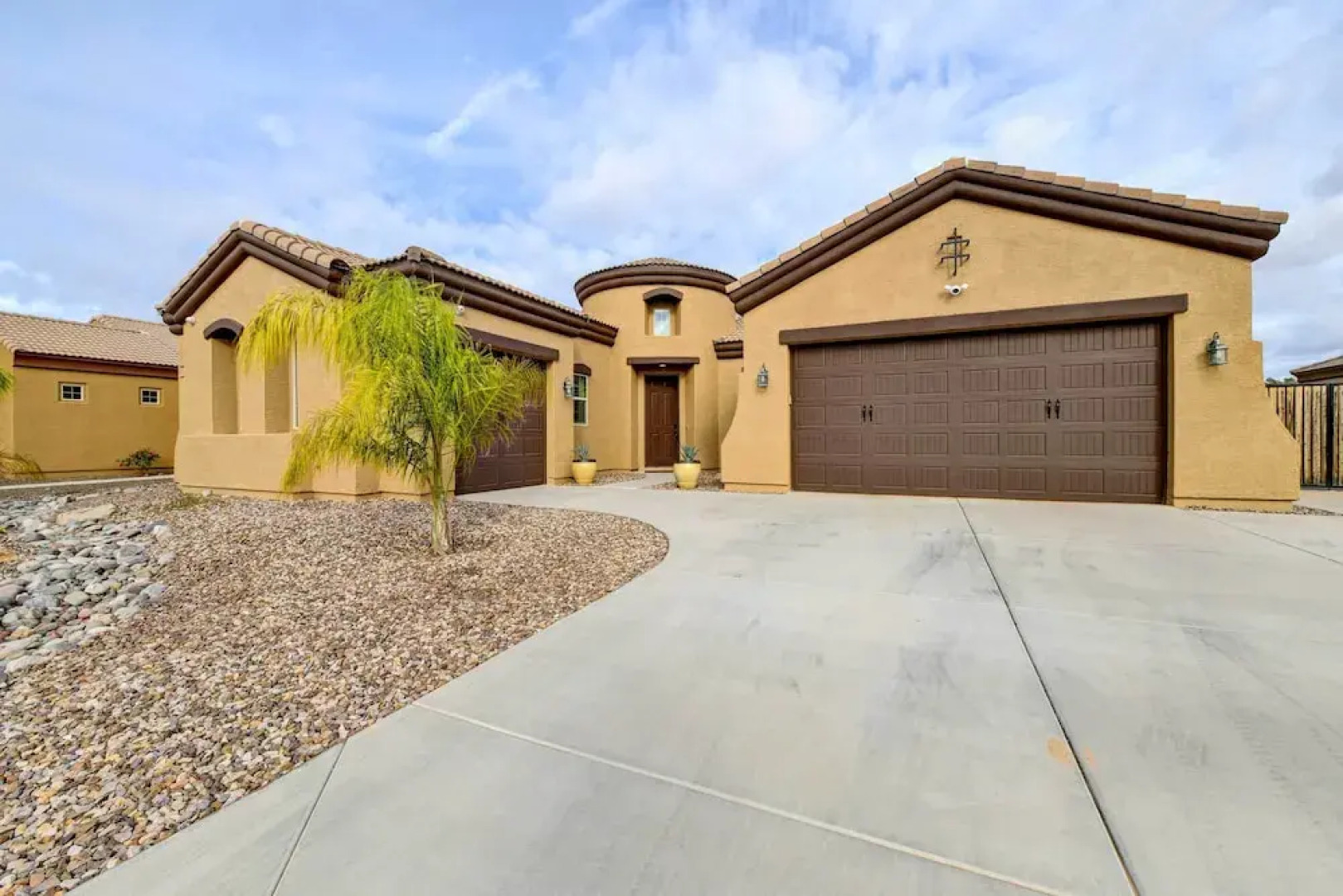 Pool, BBQ & Bar: Family Home in Queen Creek