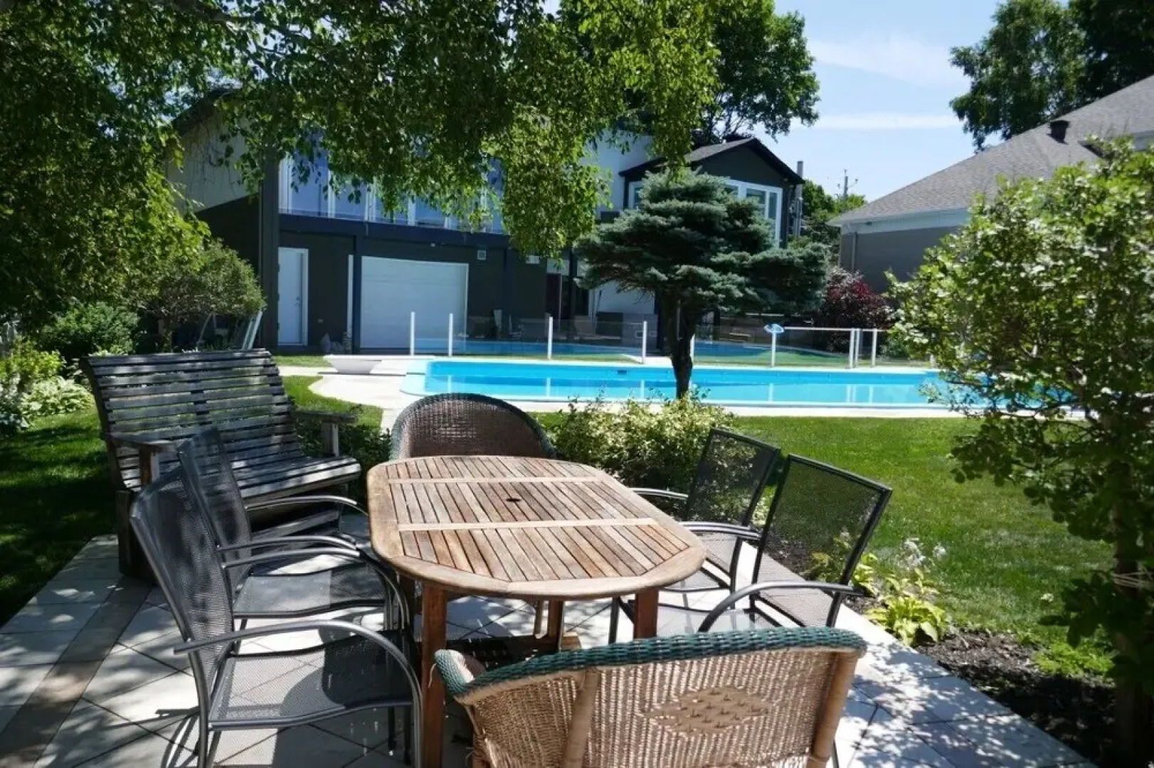 Contemporary Style With Amazing View 3-4 Br