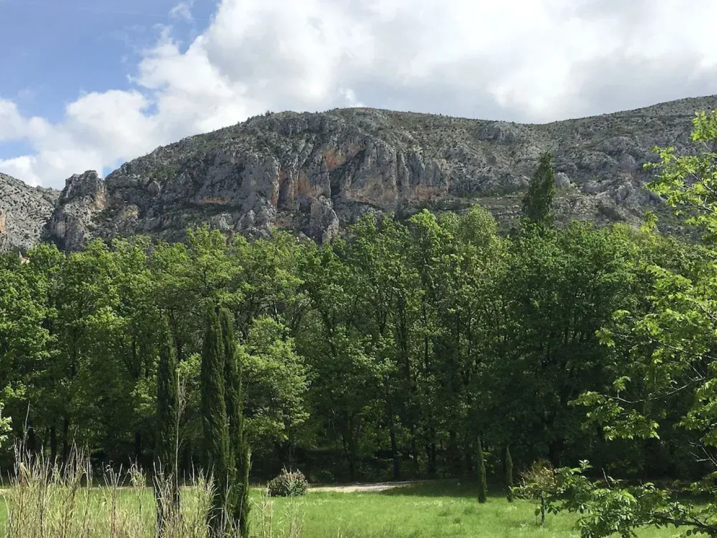 Charming Holiday Home in Moustiers-sainte-marie With Pool and in Quiet Area