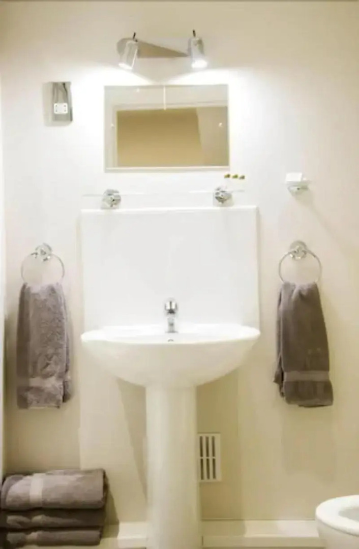 The Rose and Crown Hotel