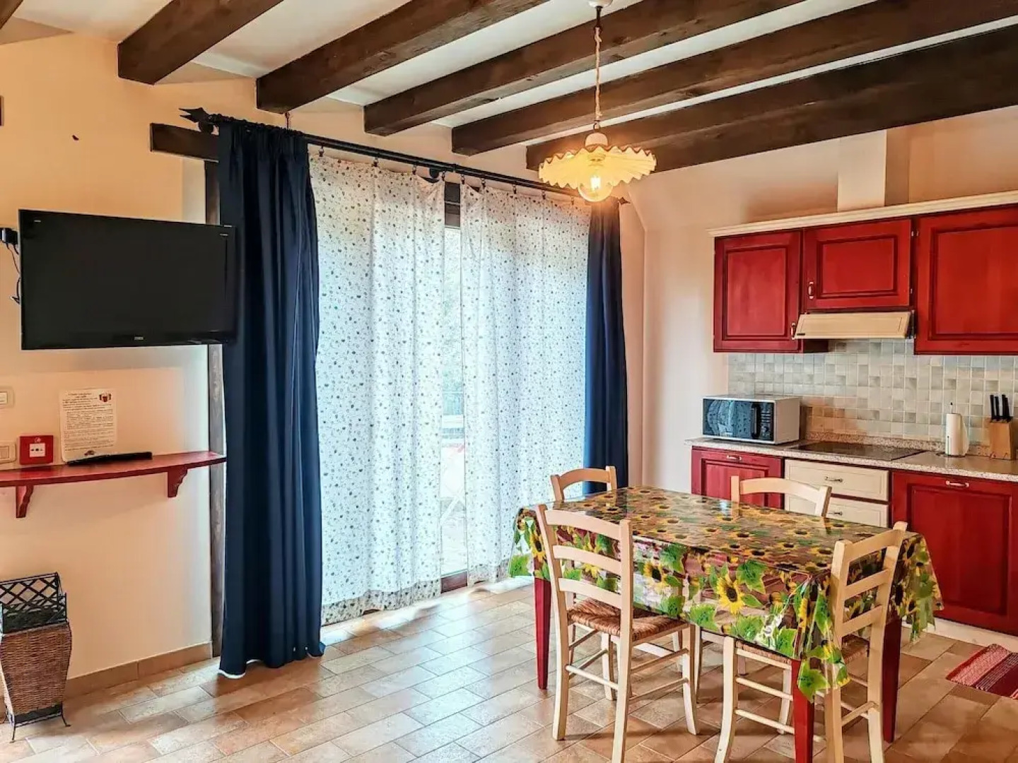 Farmhouse in Marche With Pool & Wine Tours