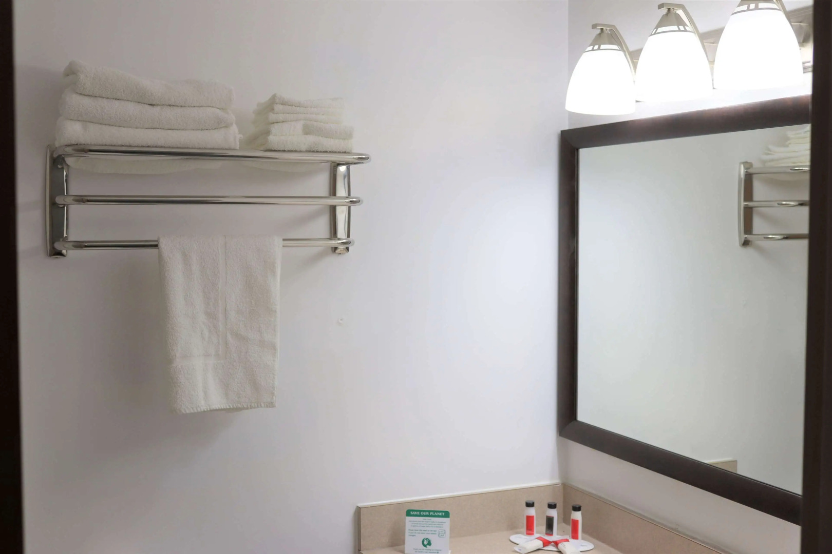 Super 8 by Wyndham Hinton