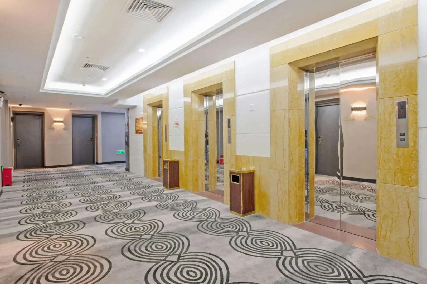 Chaozhou Baohua Hotel