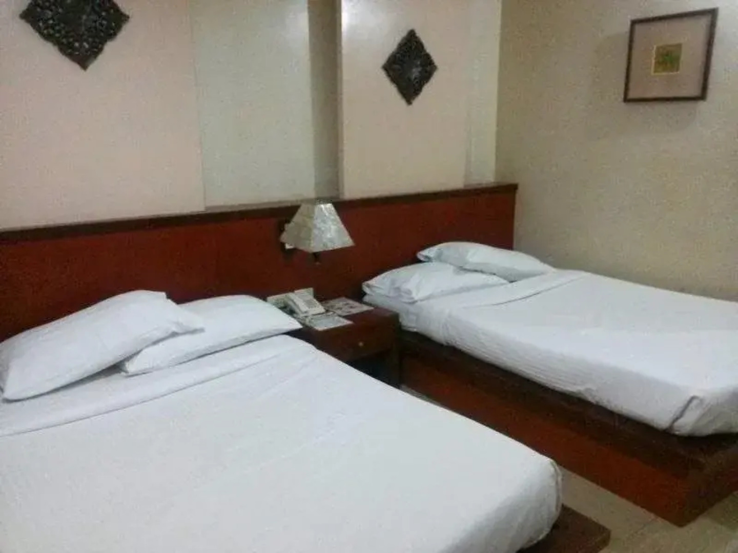 Roxas Midtown Hotel