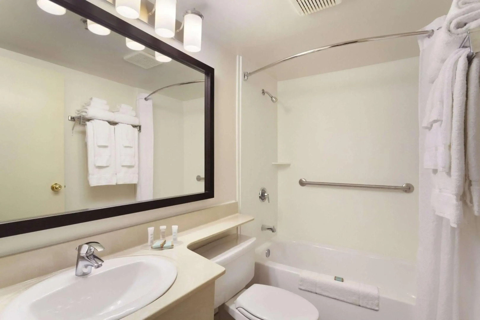 Travelodge Suites by Wyndham Moncton