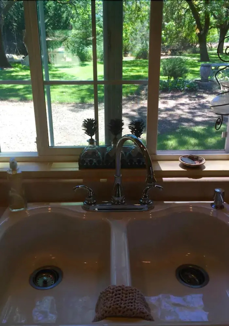 Romantic Rogue River Cottage ~ Near Del Rio Winery