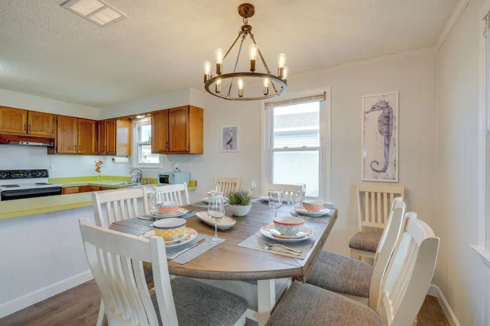 Updated Kitty Hawk Semi-oceanfront w/ Ocean Views