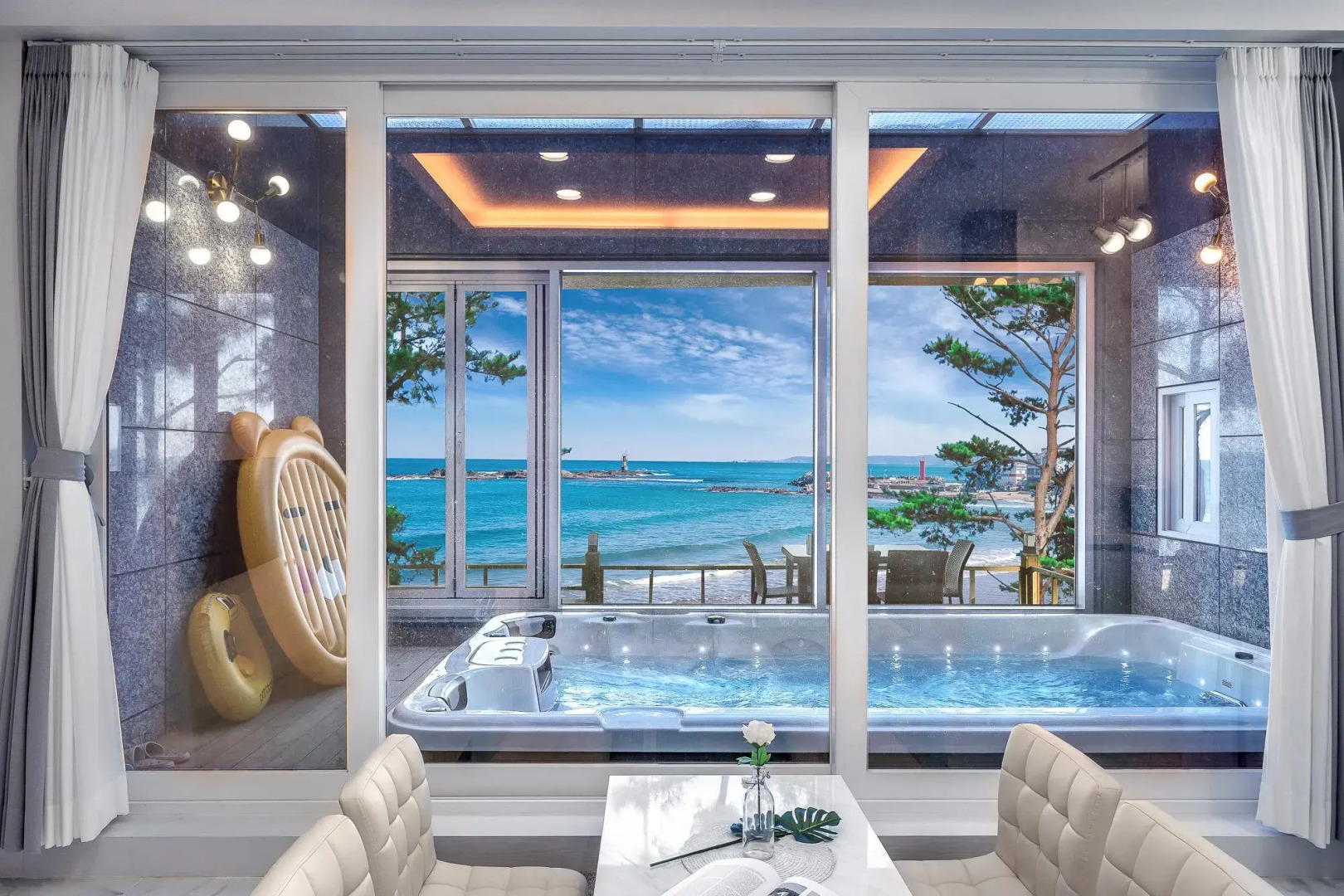 Pohang Playbeach Poolvilla