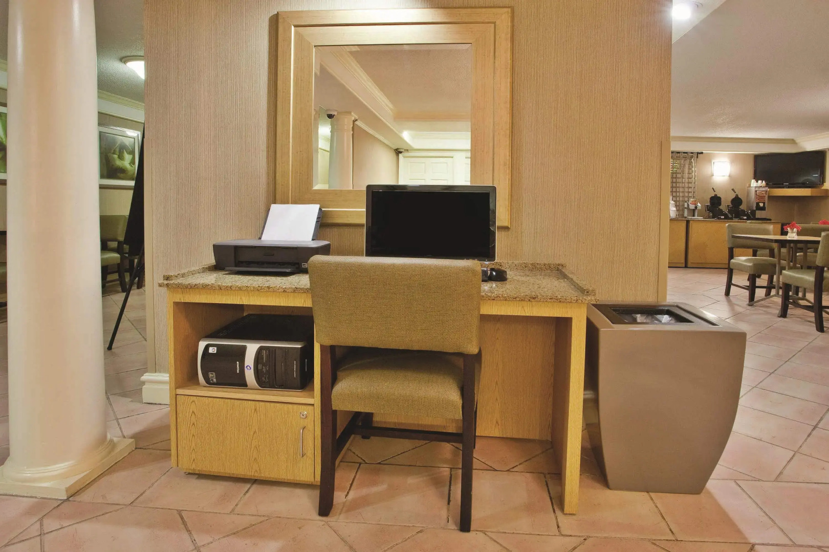 La Quinta Inn by Wyndham Savannah Midtown