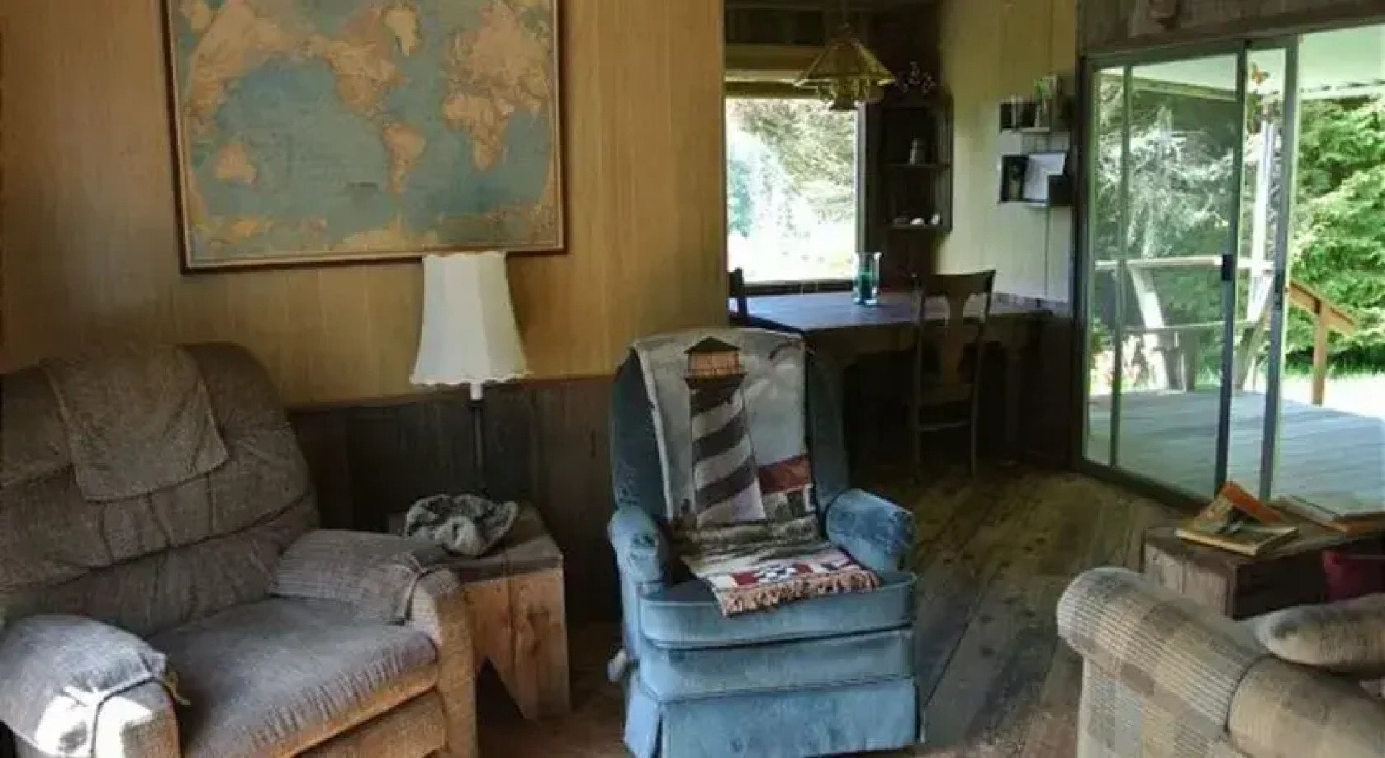 RedAwning 1960s Classic Mobile Cabin