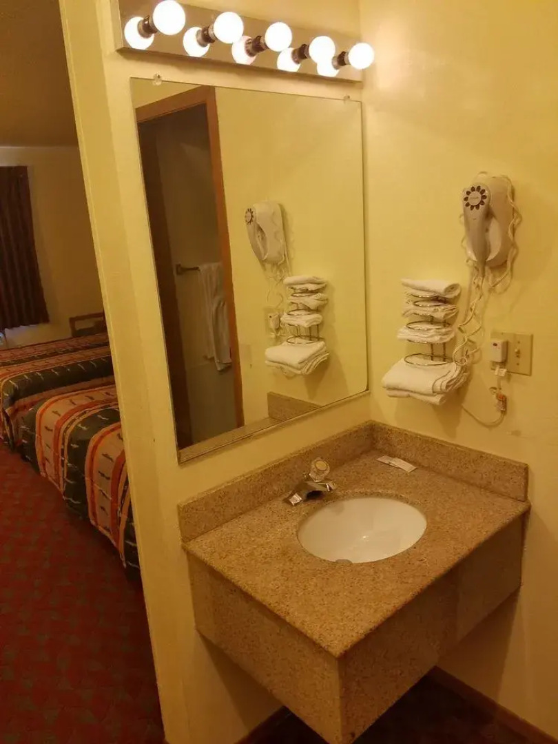 Marifah Inn - Sunset Inn