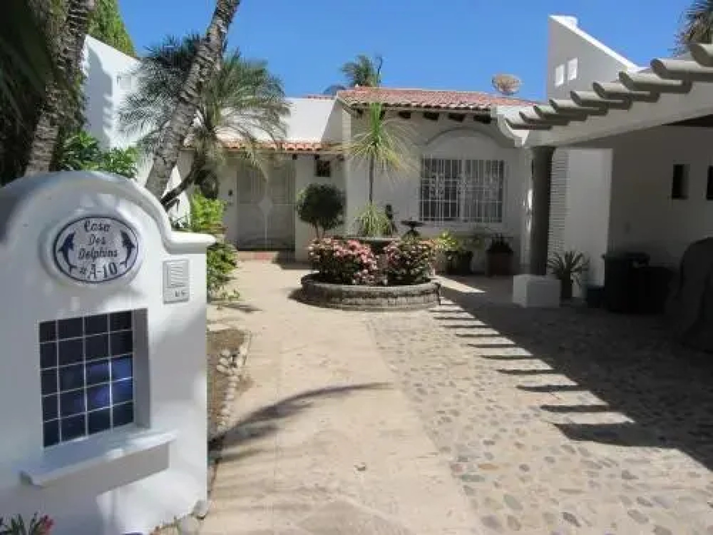 Casa Dos Dolphins Villa