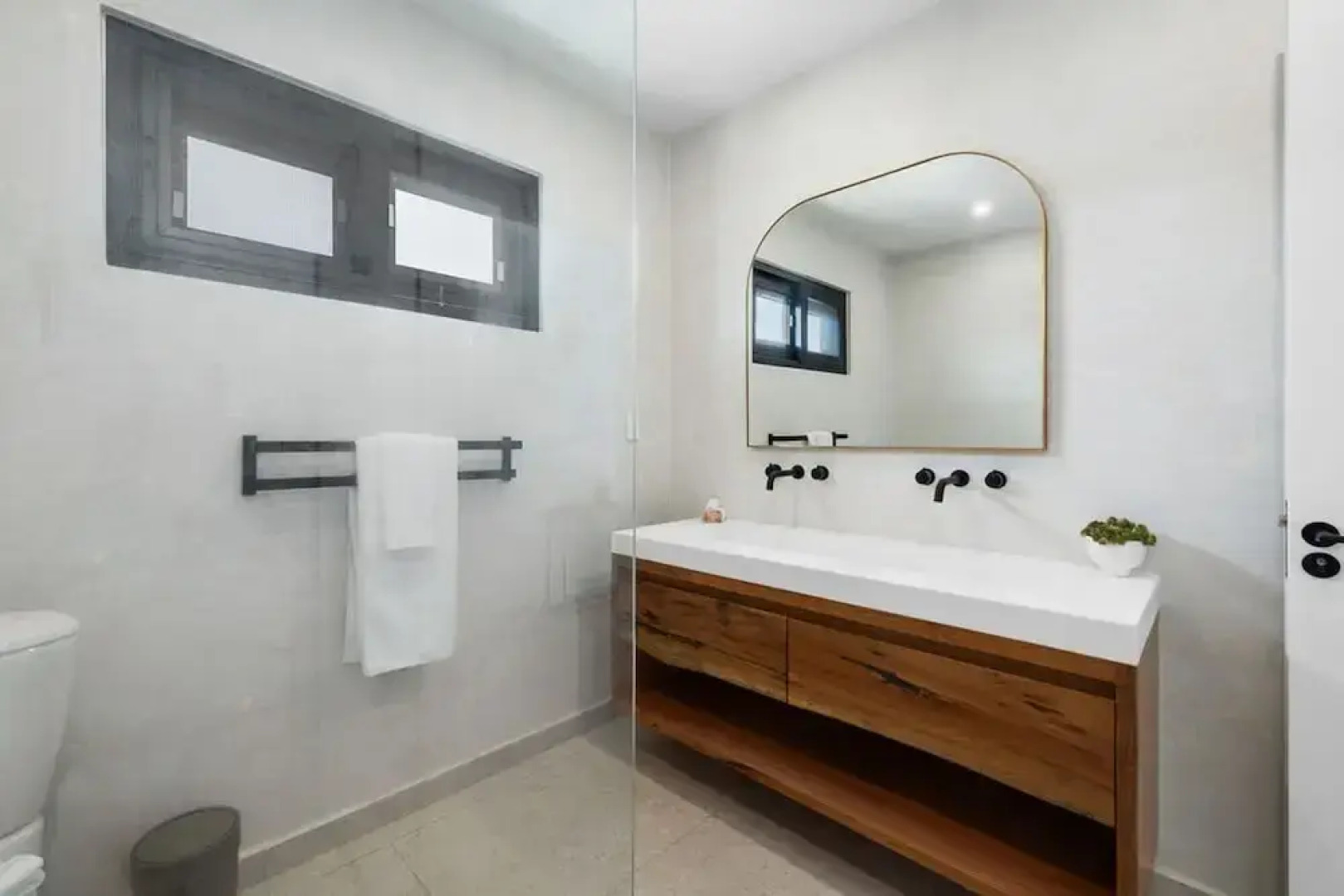 New Ocean View Infinity Pool Steps 2 Babybeach