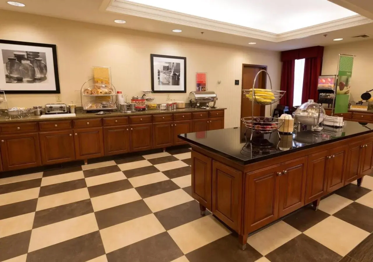 Wingate by Wyndham St. Louis Airport