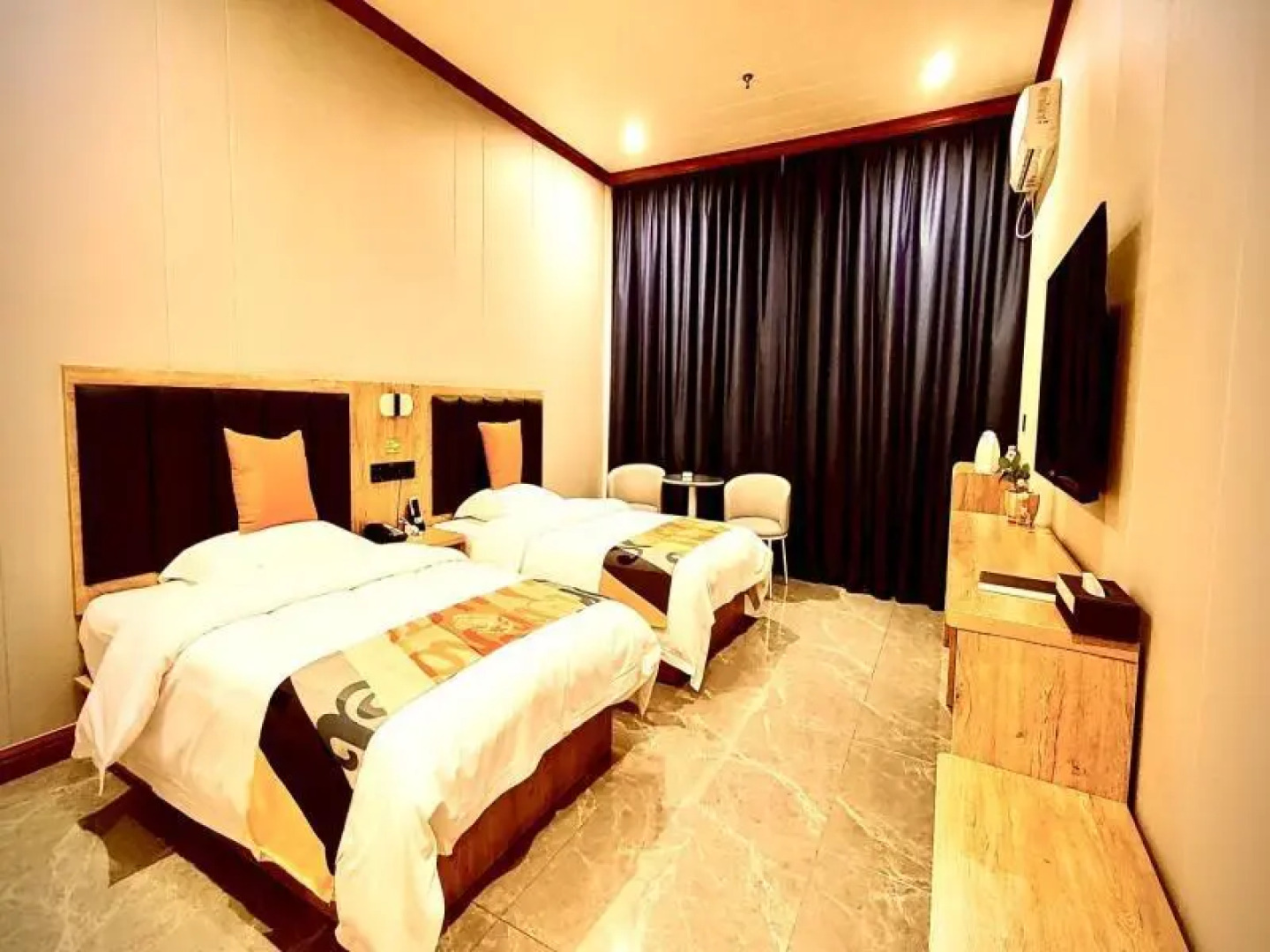 Shell Hotel Guangxi Fangchenggang North High-Speed Railway Station