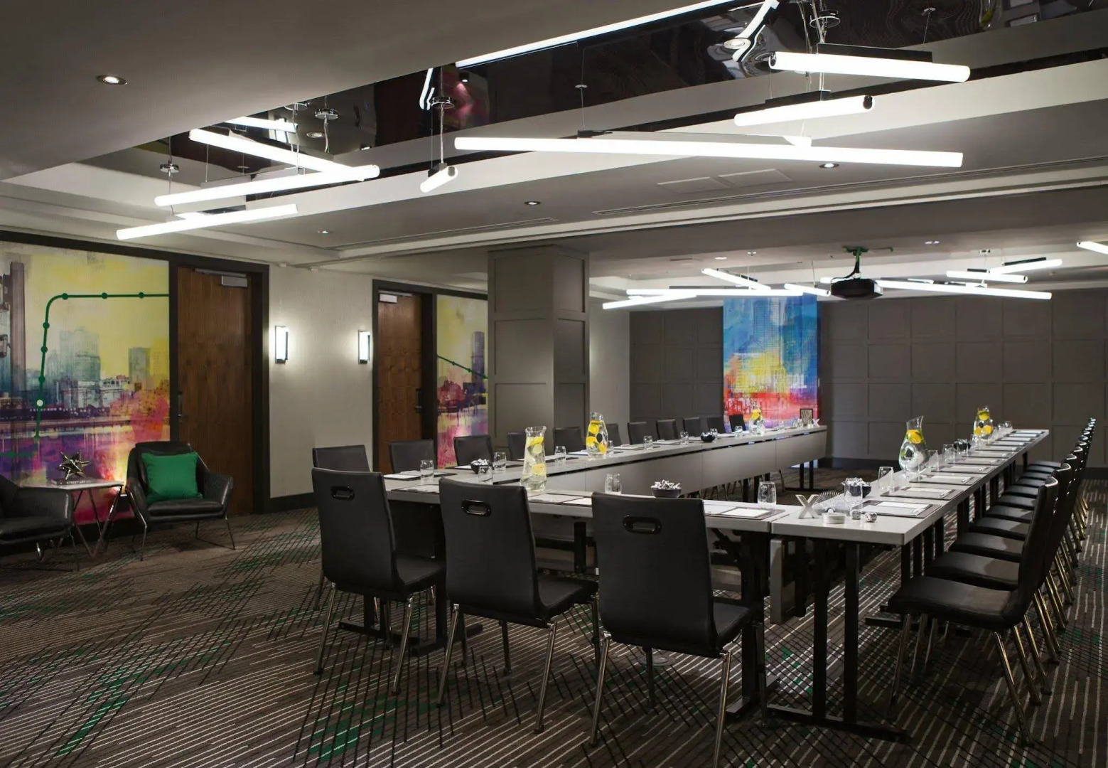 Renaissance Montreal Downtown Hotel