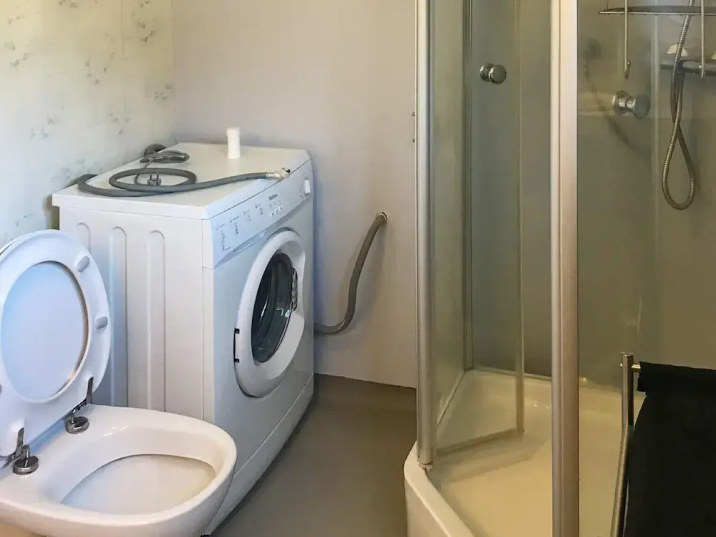 6 Person Holiday Home in Oystese