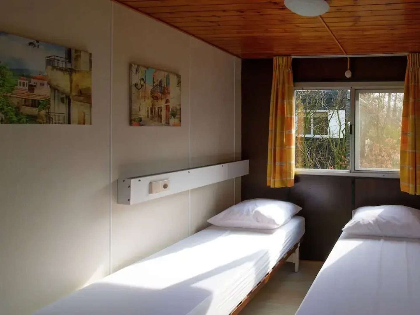 Cosy Chalet With gas Fireplace in Twente