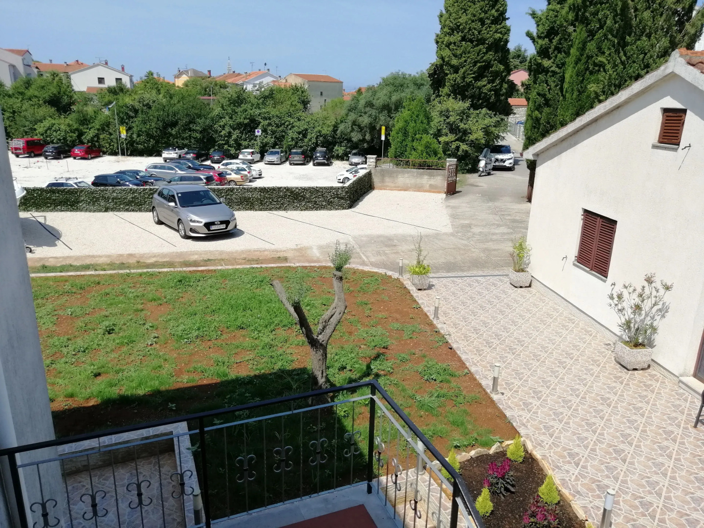 Viktor Rooms and Apartments