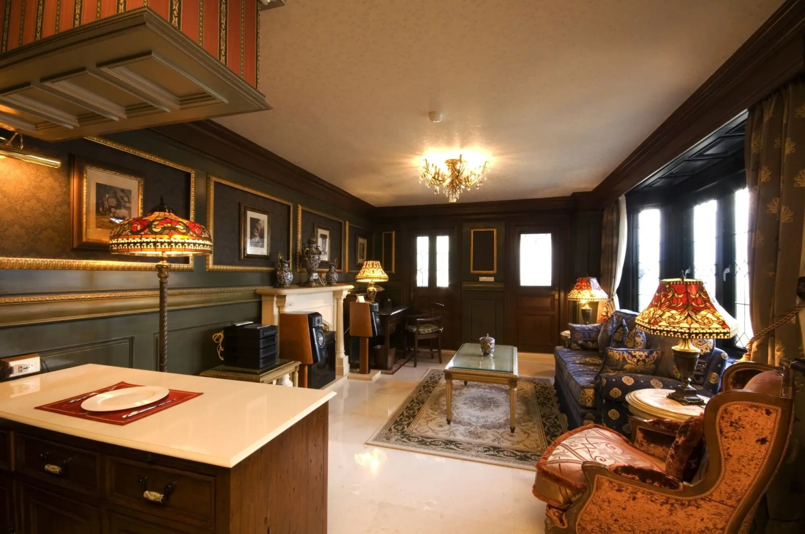 The Old England Manor