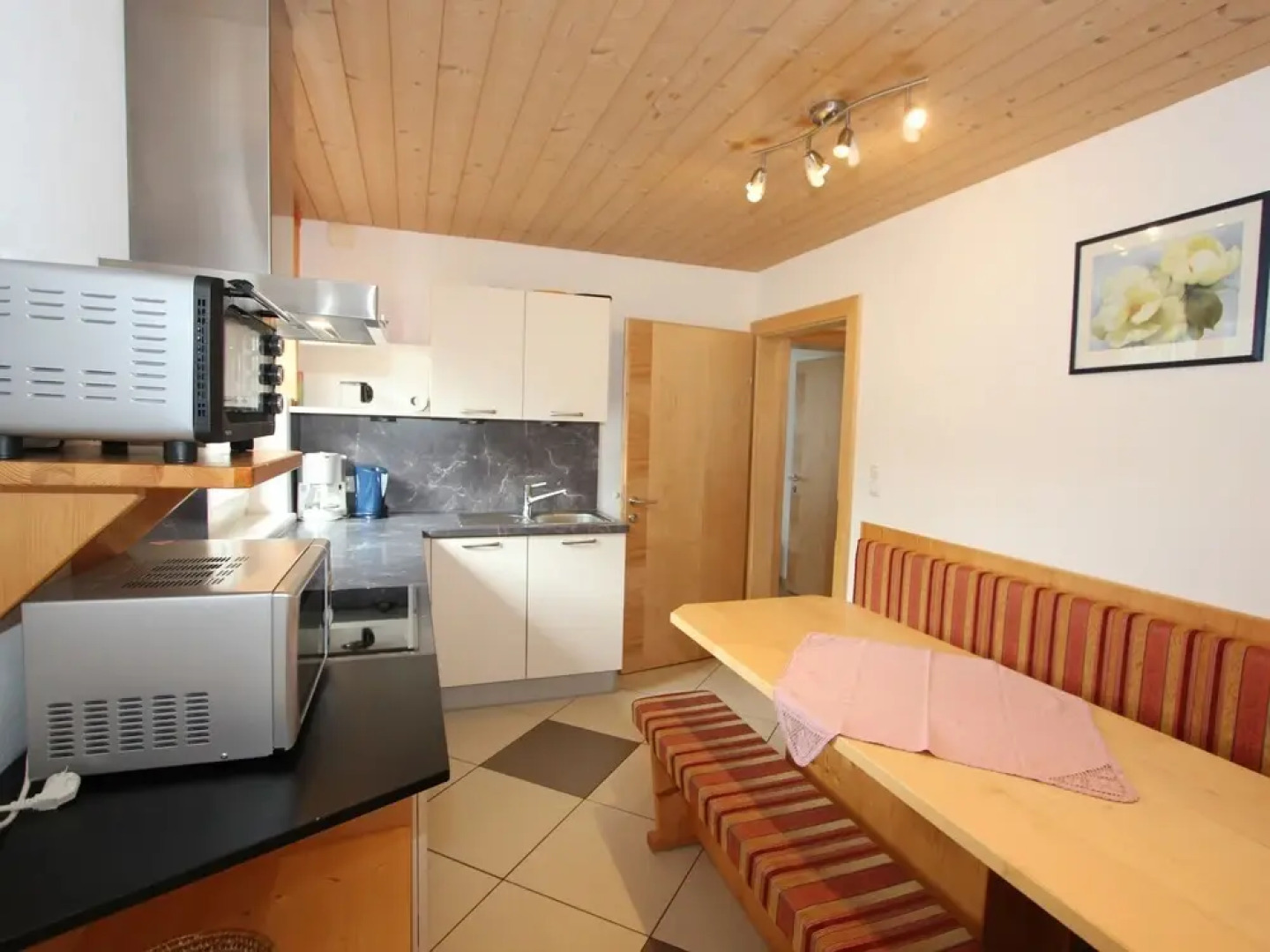 Hilltop Apartment in Aschau im Zillertal near Ski Area