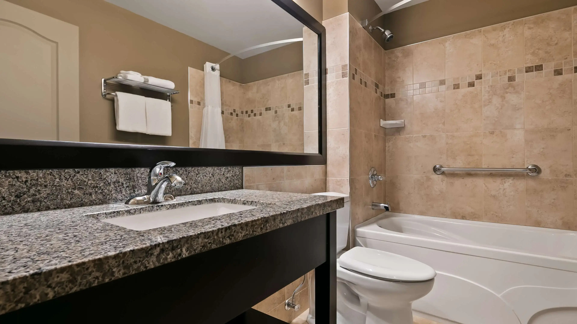 Best Western Plus Baker Street Inn