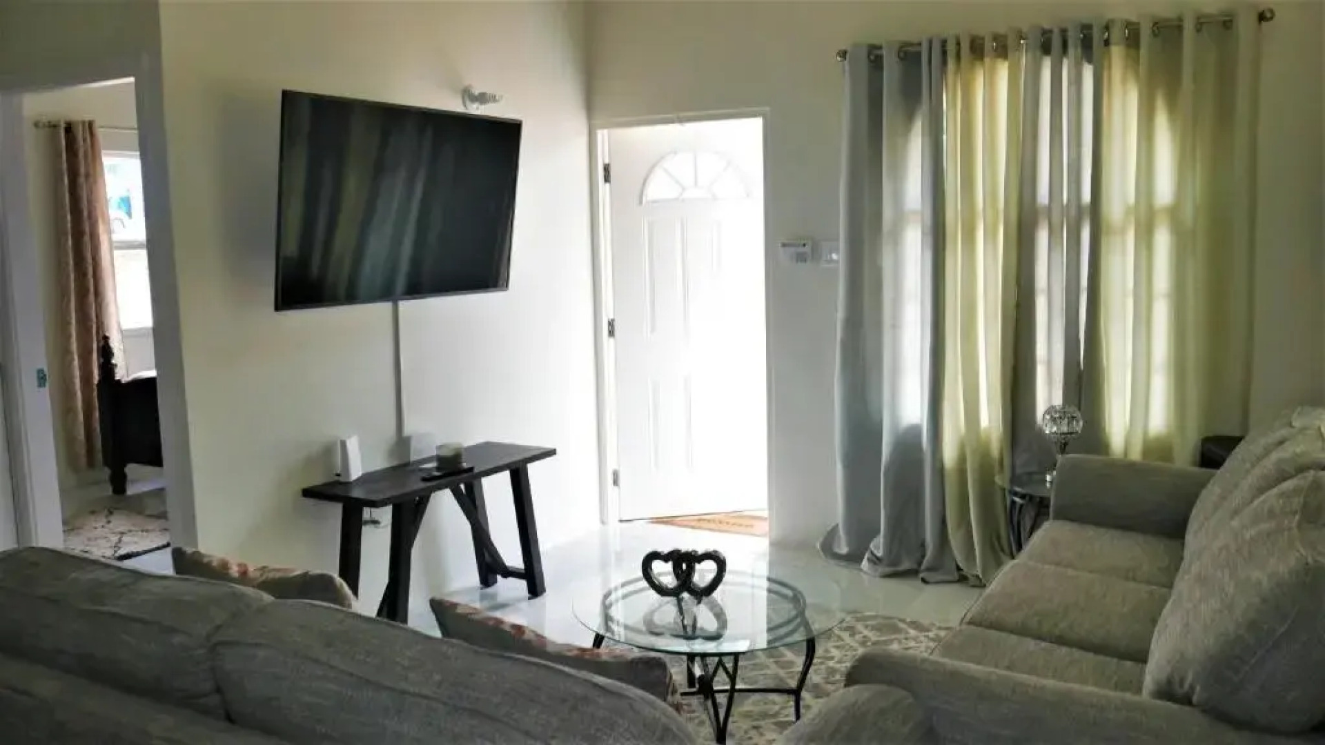 Lux Sea View Camelot Village Discovery Bay