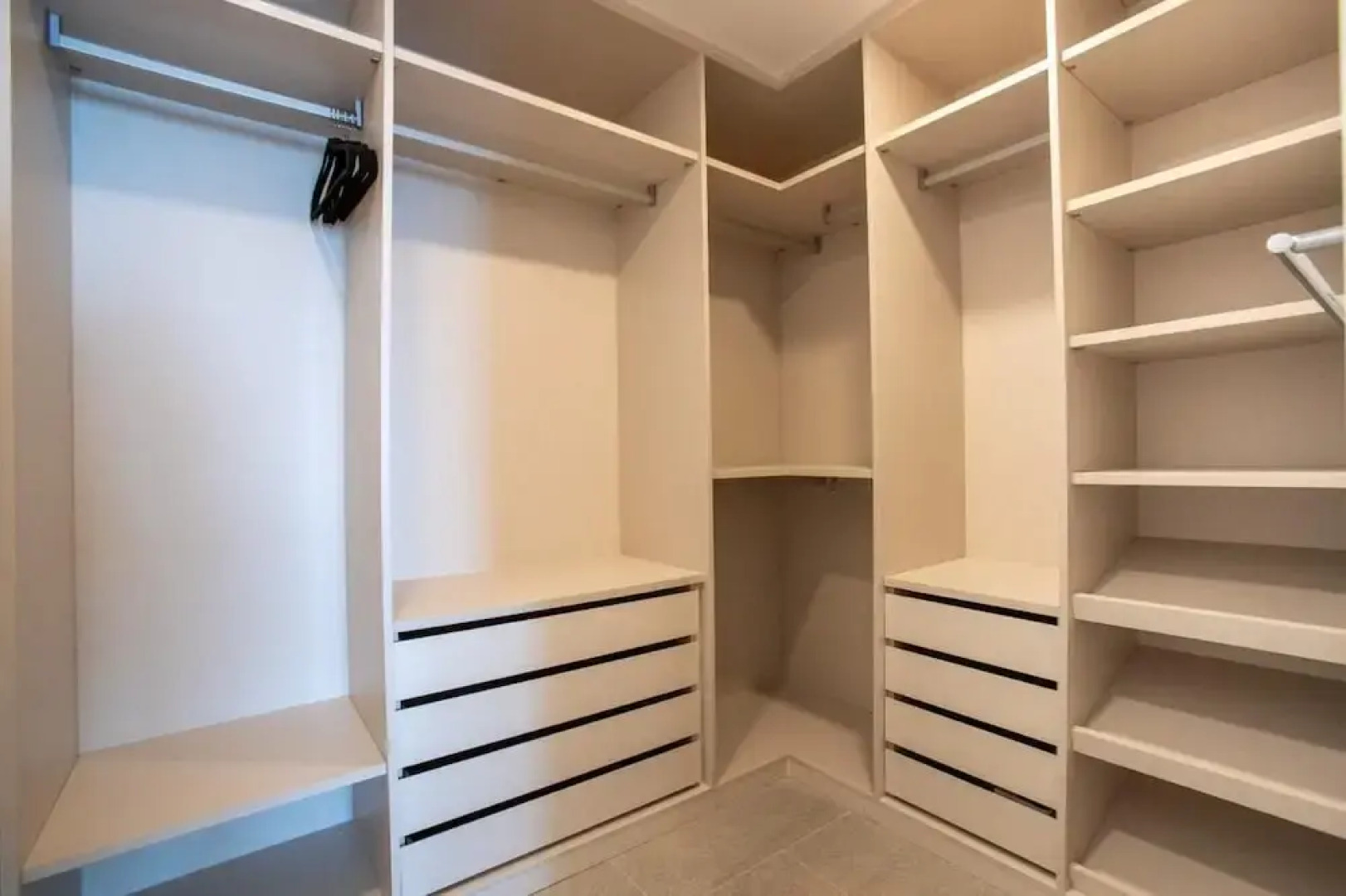 Bosa Hotels & Residences