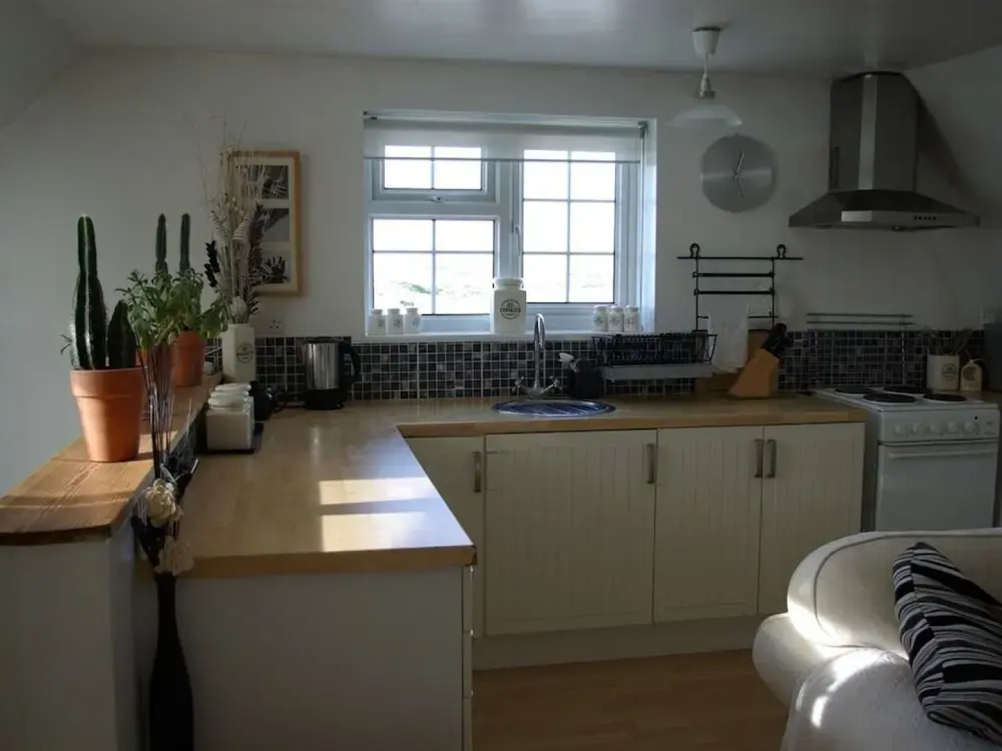 Limpert Bay Guest House