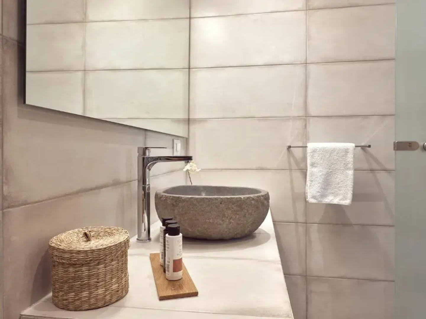 Lithalona Villas & Houses